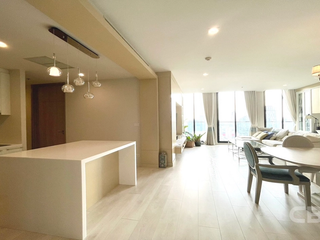 For sale 4 bedrooms condo in Pathum Wan, Bangkok
