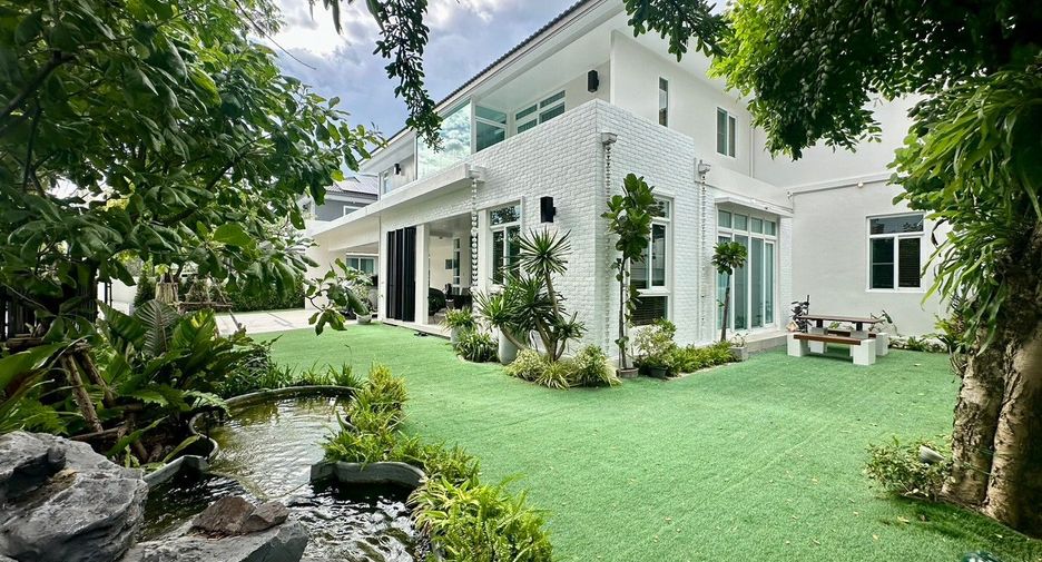 For rent 4 bedrooms house in Bang Phli, Samut Prakan