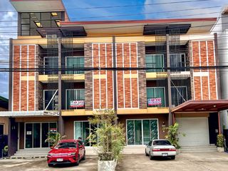 For sale 3 bed retail Space in Bang Phli, Samut Prakan
