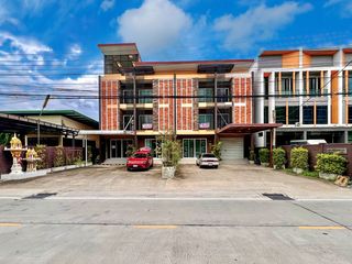 For sale 3 bed retail Space in Bang Phli, Samut Prakan