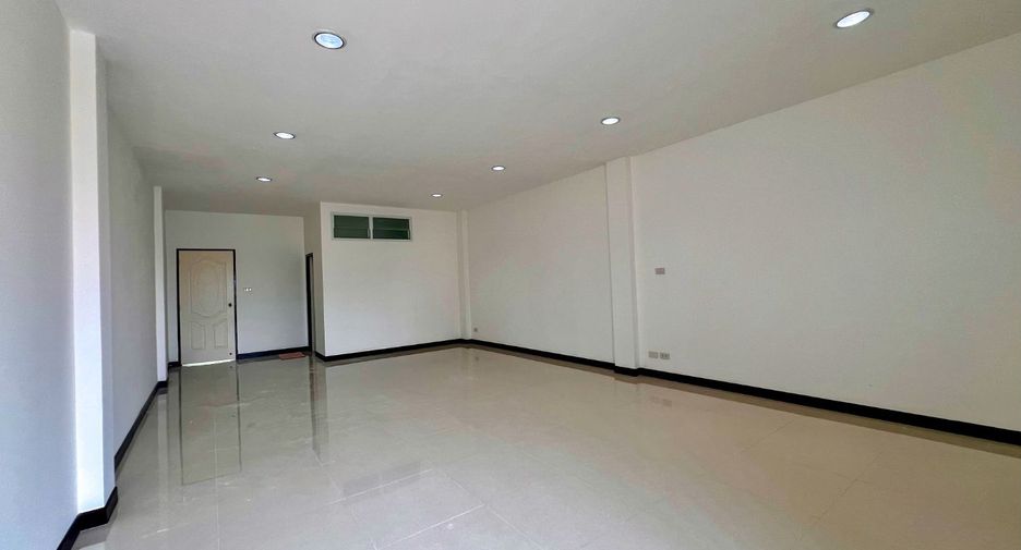 For sale 3 bedrooms retail Space in Bang Phli, Samut Prakan