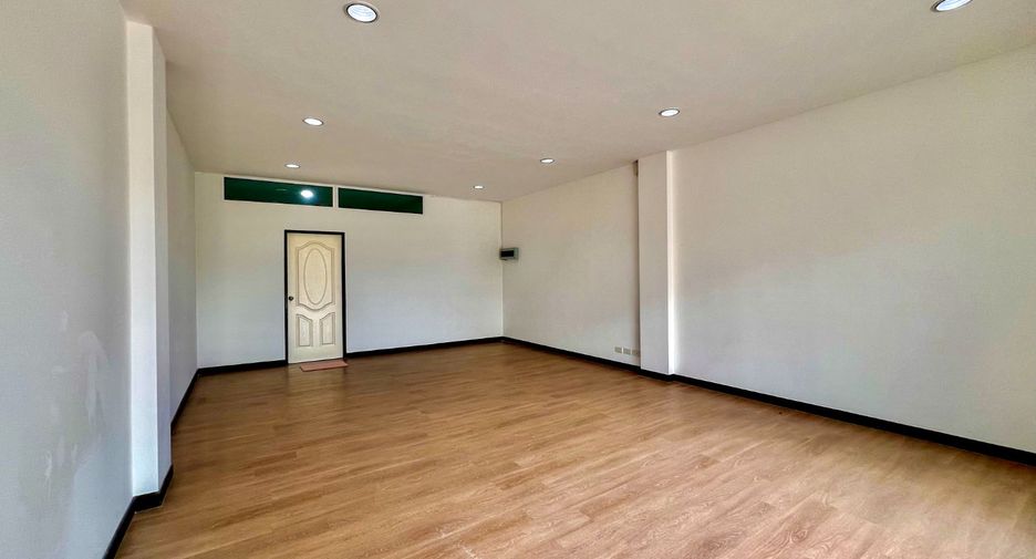 For sale 3 bedrooms retail Space in Bang Phli, Samut Prakan