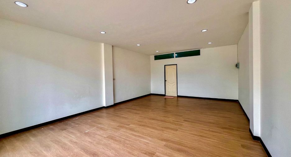 For sale 3 bedrooms retail Space in Bang Phli, Samut Prakan