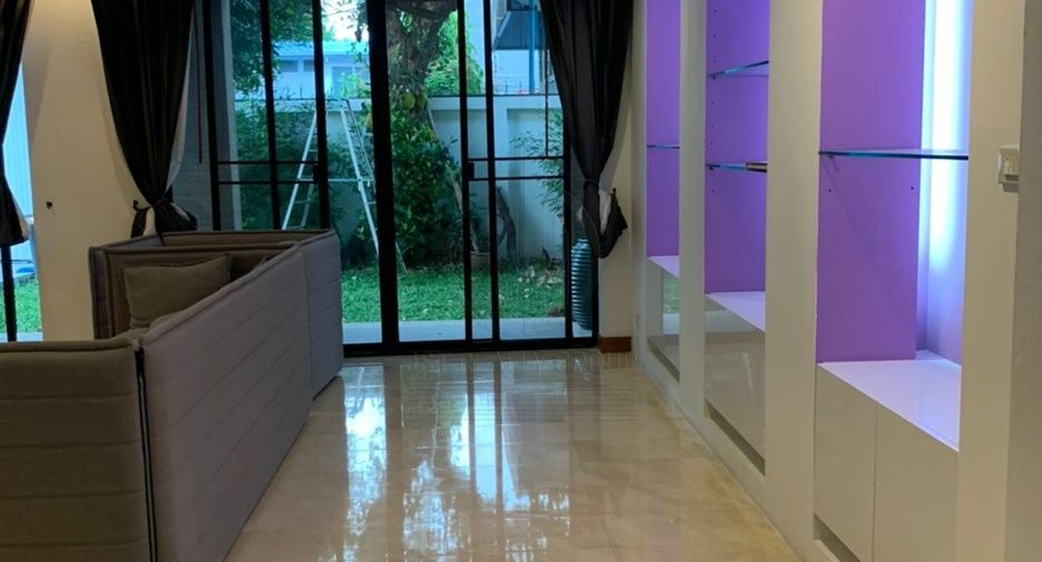 For rent 5 bedrooms condo in Din Daeng, Bangkok