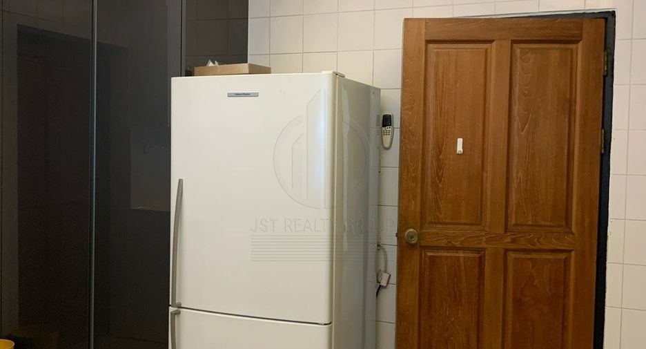 For rent 5 bedrooms condo in Din Daeng, Bangkok