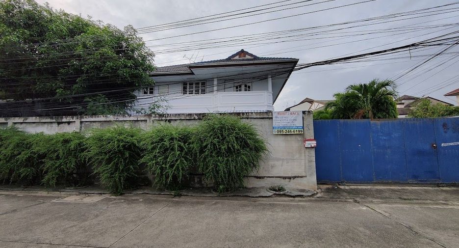 Gewerbefläche zur Miete und zum Kauf mit 4 Zimmer in Mueang Nonthaburi, Nonthaburi