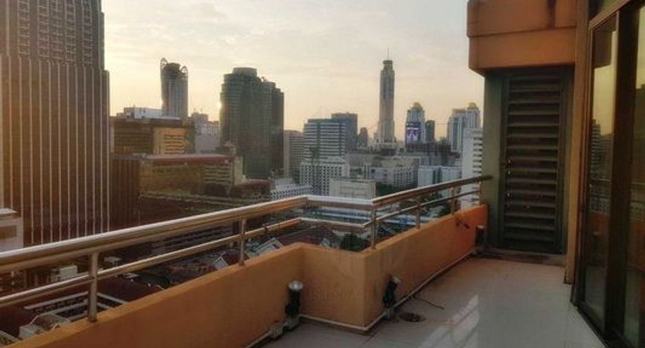 Condo en alquiler de 5 habitaciones en Pathum Wan, Bangkok