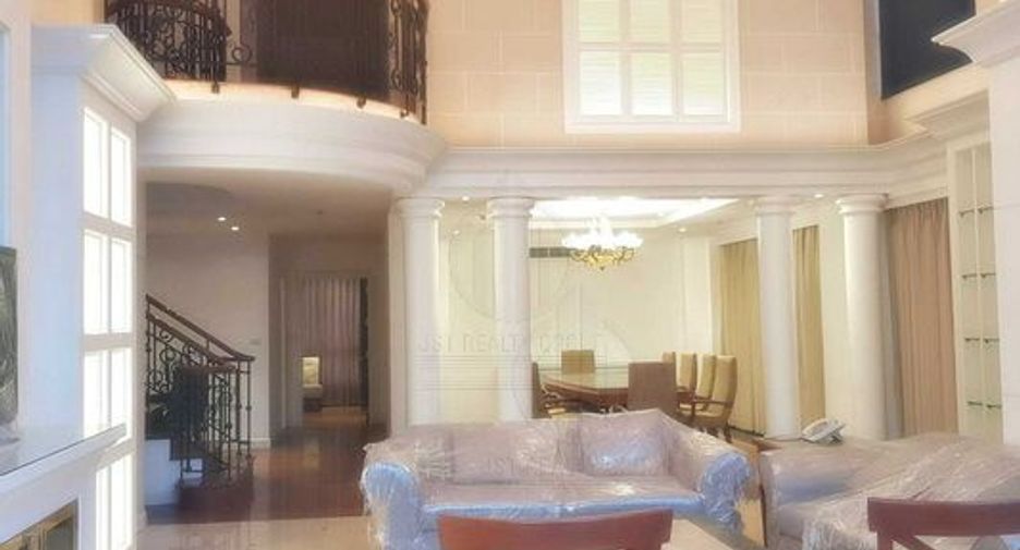 Condo en alquiler de 5 habitaciones en Pathum Wan, Bangkok
