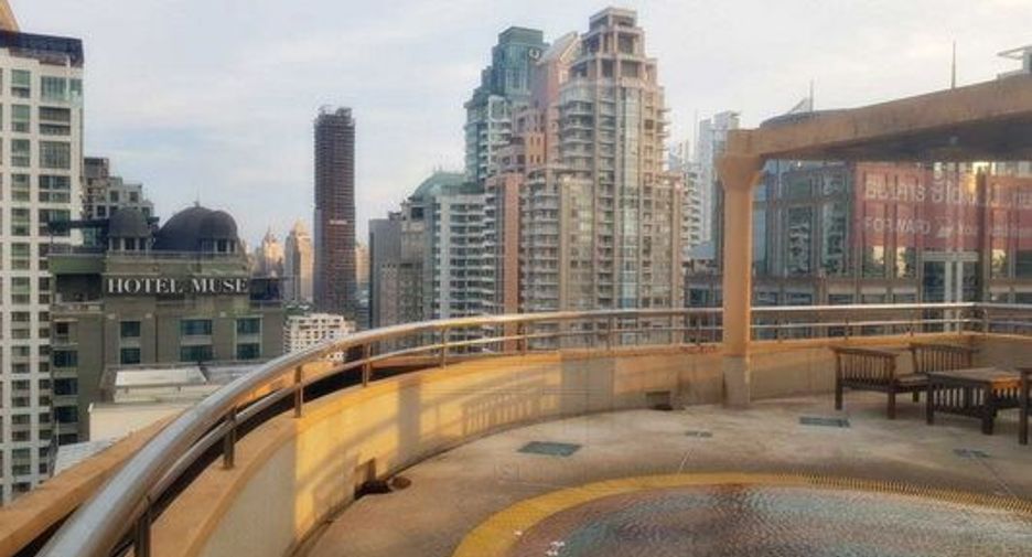 Condo en alquiler de 5 habitaciones en Pathum Wan, Bangkok