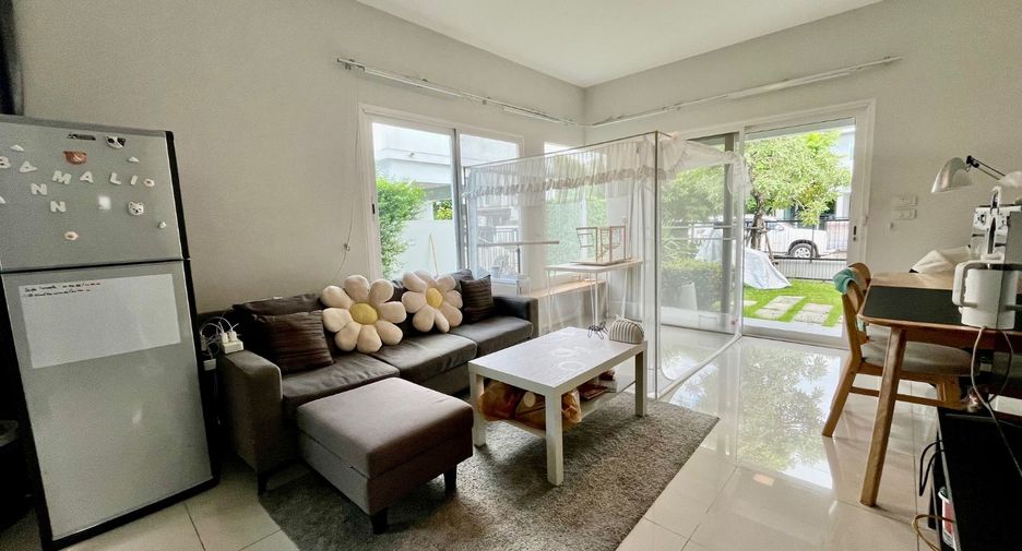 For sale 3 bedrooms house in Khlong Sam Wa, Bangkok