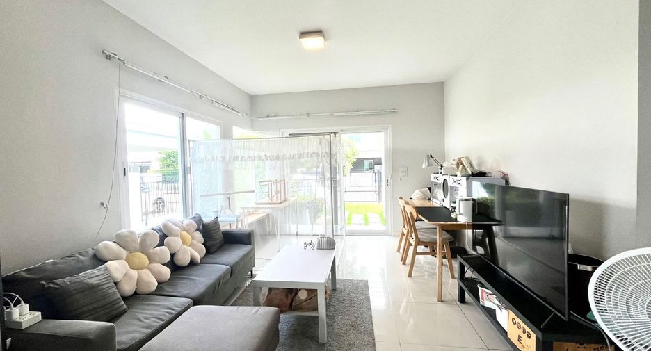 For sale 3 bedrooms house in Khlong Sam Wa, Bangkok