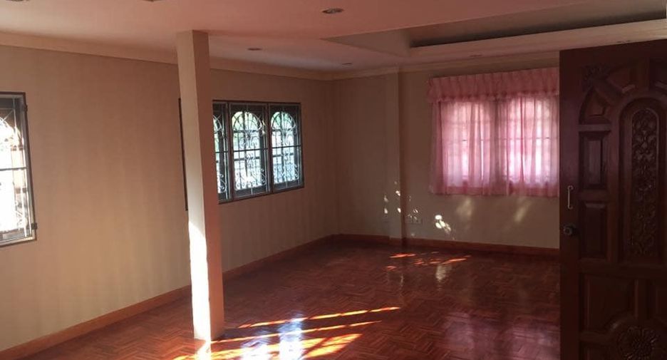 À vendre 5 chambres maison à Bang Na, Bangkok