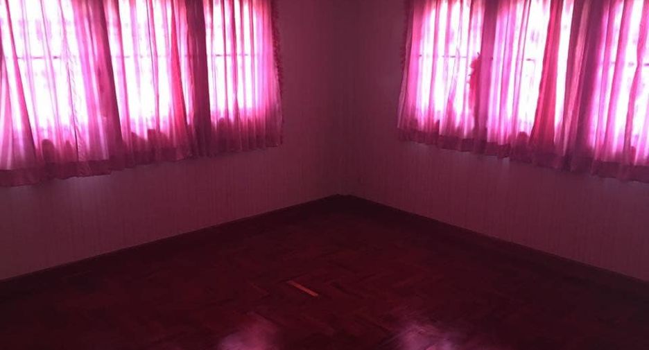À vendre 5 chambres maison à Bang Na, Bangkok