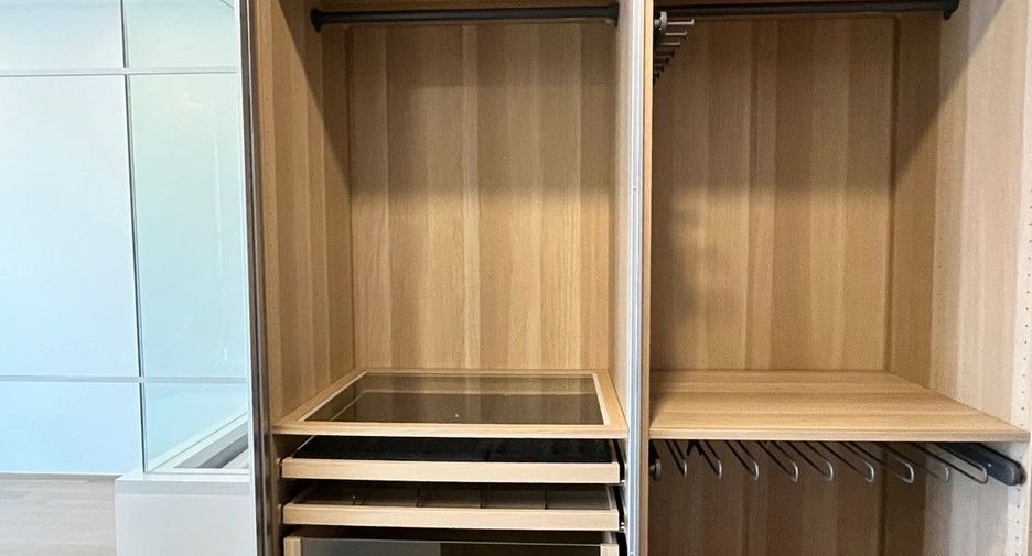 Condo en venta de 2 habitaciones en Bang Rak, Bangkok
