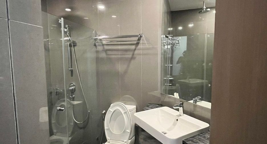 Condo en venta de 2 habitaciones en Bang Rak, Bangkok