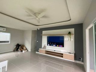 Haus zum Kauf mit 4 Zimmer in Lat Krabang, Bangkok