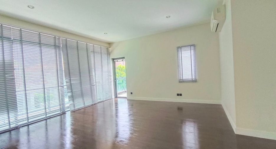 Casa en venta de 5 habitaciones en Bang Kapi, Bangkok