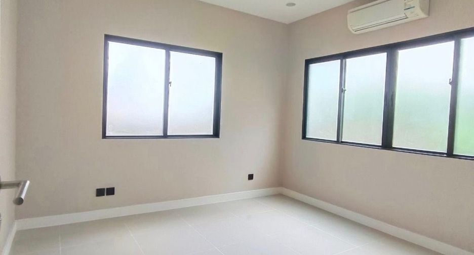 Casa en venta de 5 habitaciones en Bang Kapi, Bangkok