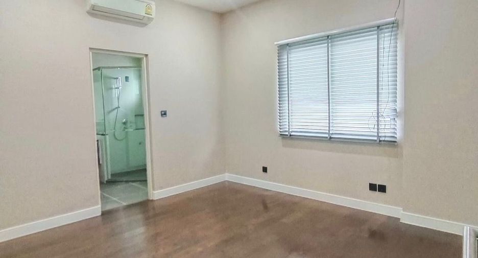 Casa en venta de 5 habitaciones en Bang Kapi, Bangkok