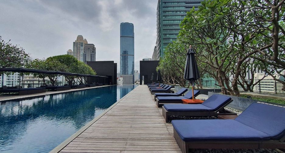 À louer 4 chambres condo à Sathon, Bangkok
