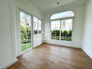 For sale 5 Beds house in Rat Burana, Bangkok