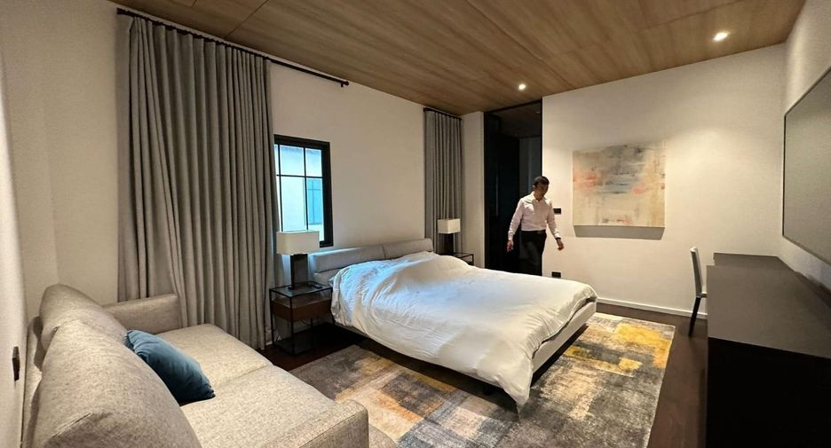 For sale 4 bedrooms house in Pak Kret, Nonthaburi