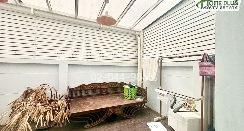 For sale 3 bedrooms townhouse in Bueng Kum, Bangkok