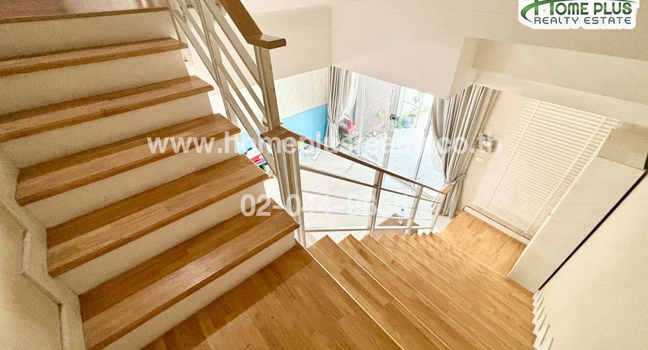 For sale 3 bedrooms townhouse in Bueng Kum, Bangkok