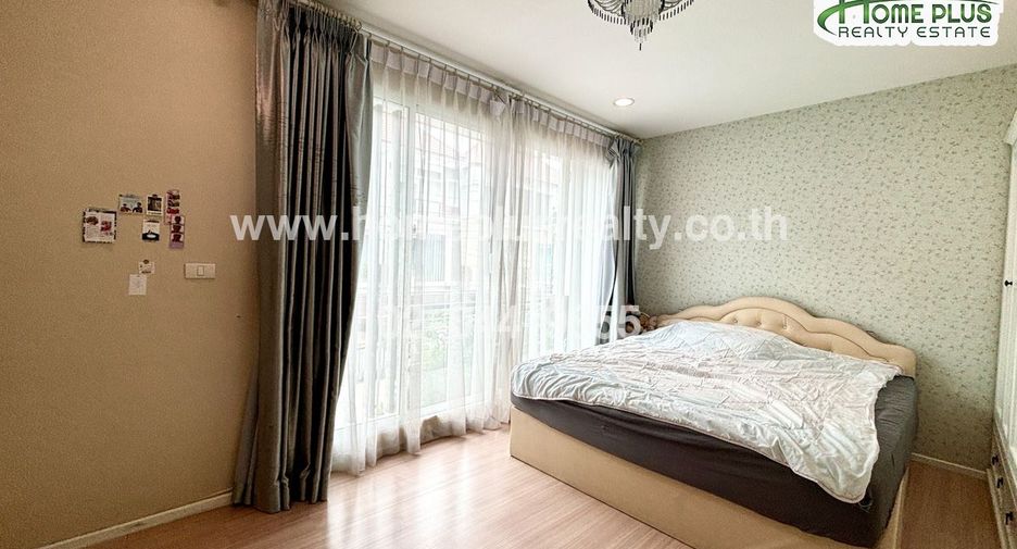 For sale 3 bedrooms townhouse in Bueng Kum, Bangkok