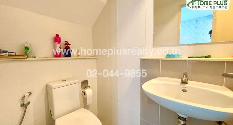 For sale 3 bedrooms townhouse in Bueng Kum, Bangkok