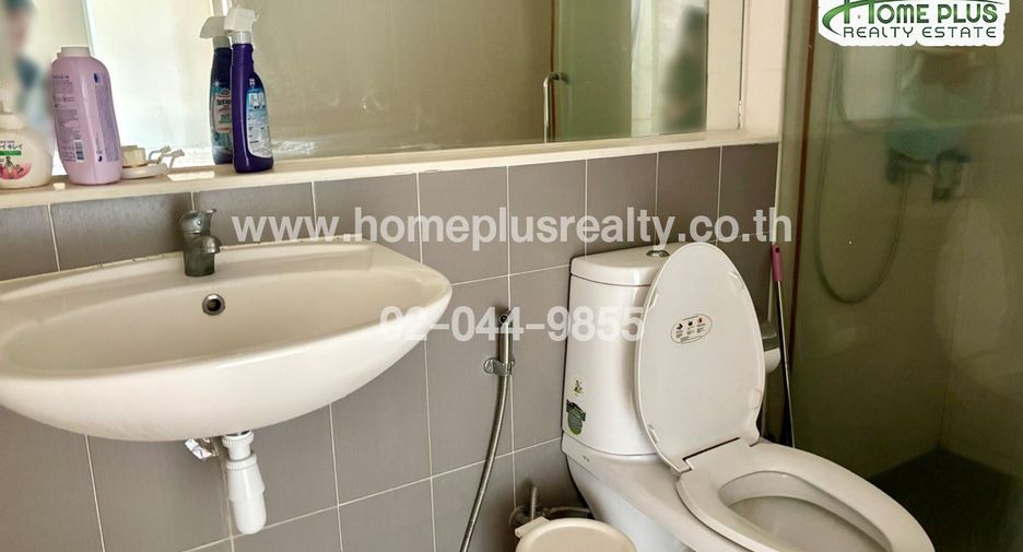 For sale 3 bedrooms townhouse in Bueng Kum, Bangkok