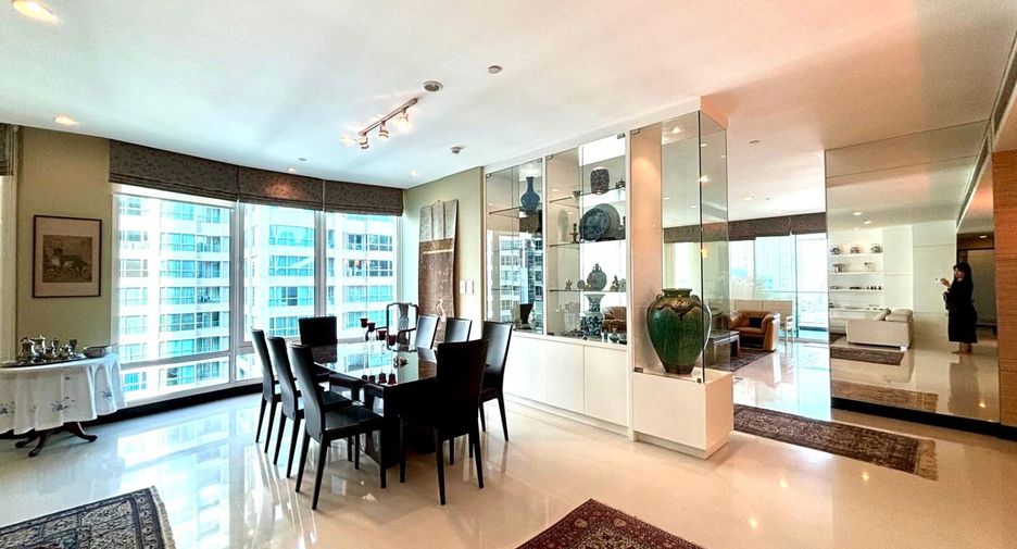 For sale 4 bedrooms condo in Pathum Wan, Bangkok