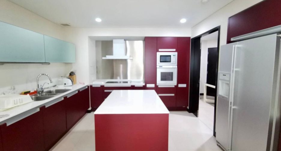 For sale 4 bedrooms condo in Pathum Wan, Bangkok
