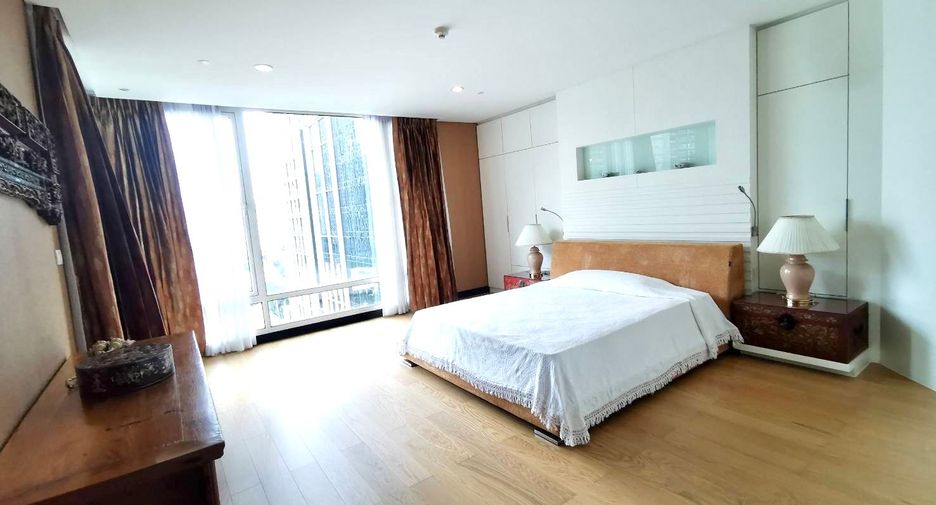 For sale 4 bedrooms condo in Pathum Wan, Bangkok