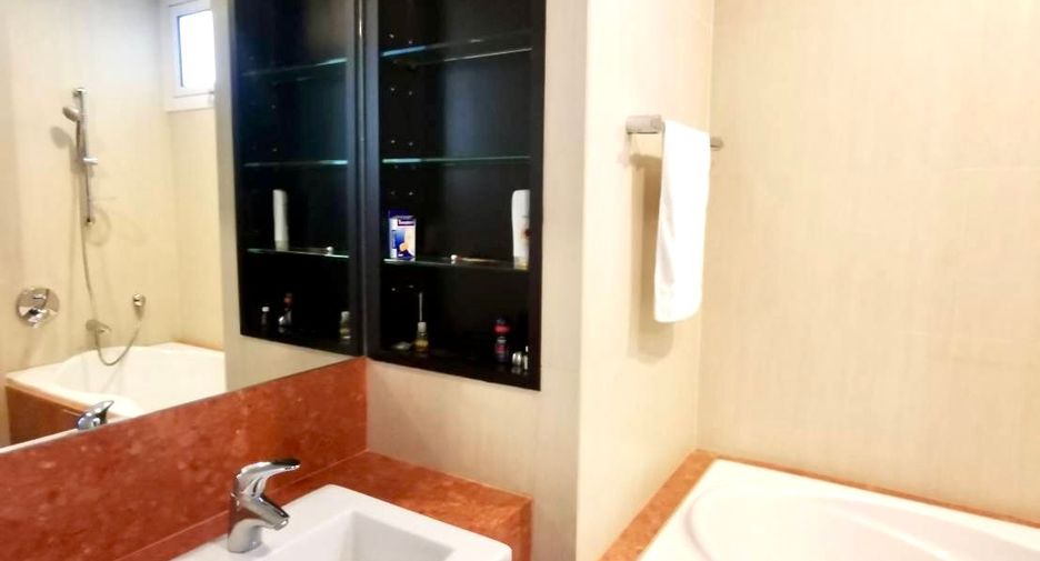 For sale 4 bedrooms condo in Pathum Wan, Bangkok