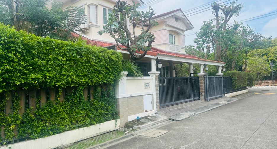 For sale 3 bed house in Pak Kret, Nonthaburi