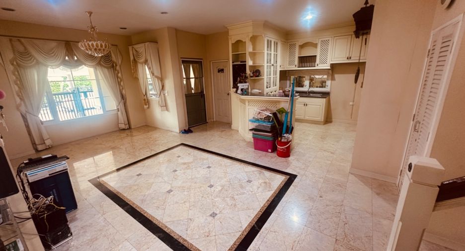 For sale 3 bed house in Pak Kret, Nonthaburi
