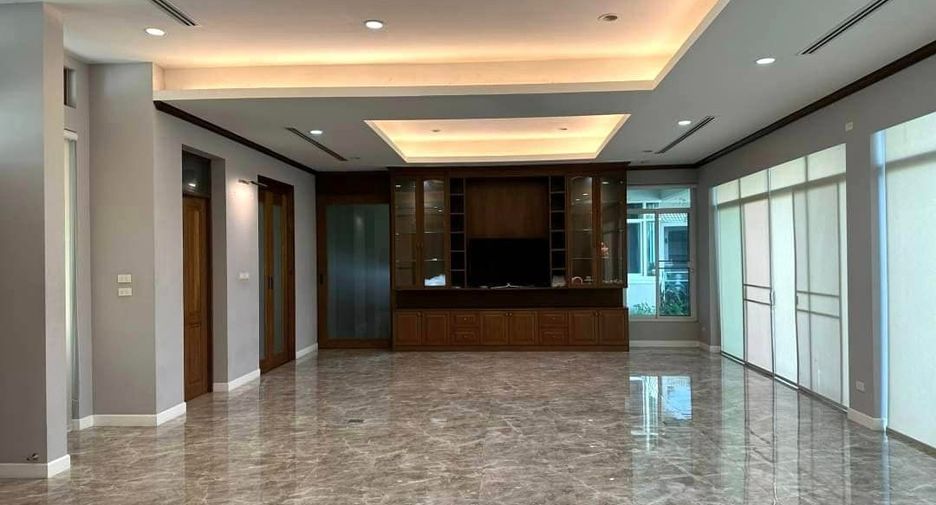 Casa en venta de 4 habitaciones en Doi Saket, Chiang Mai