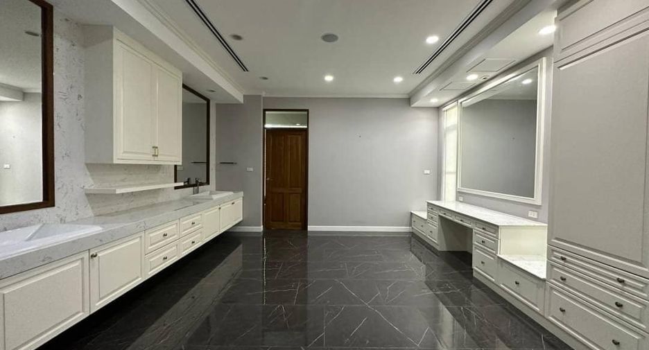 Casa en venta de 4 habitaciones en Doi Saket, Chiang Mai