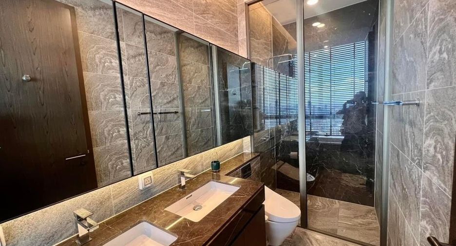 For rent 2 bed condo in Khlong Toei, Bangkok