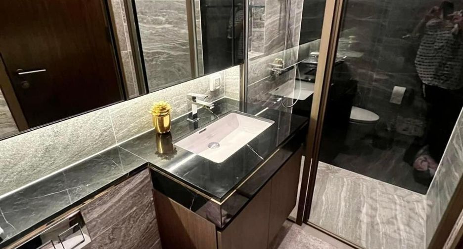For rent 2 bed condo in Khlong Toei, Bangkok