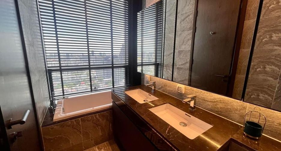 For rent 2 bed condo in Khlong Toei, Bangkok