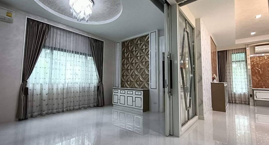 For sale 5 bedrooms house in Bueng Kum, Bangkok