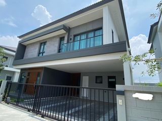 For sale 4 bedrooms house in Bang Phli, Samut Prakan
