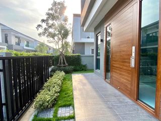 For sale 4 bedrooms house in Bang Phli, Samut Prakan
