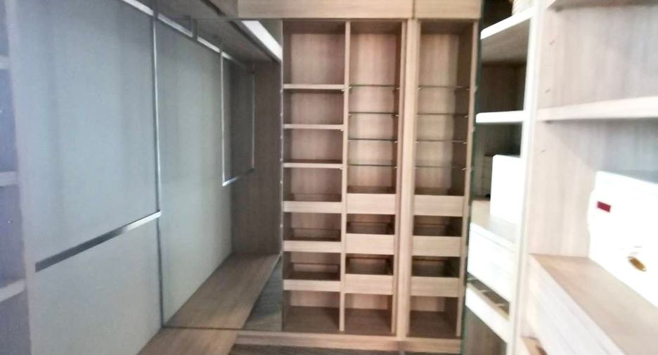 À vendre 3 chambres condo à Sathon, Bangkok
