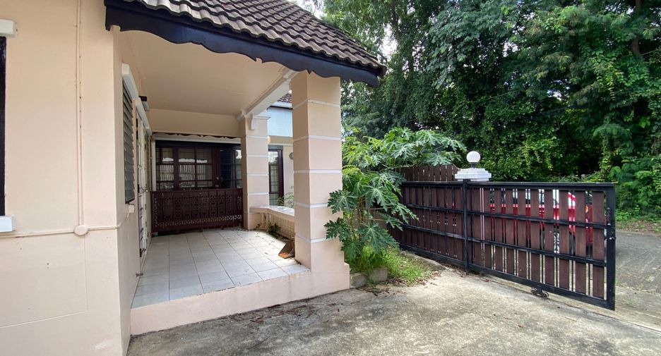 For rent 3 bedrooms house in San Sai, Chiang Mai