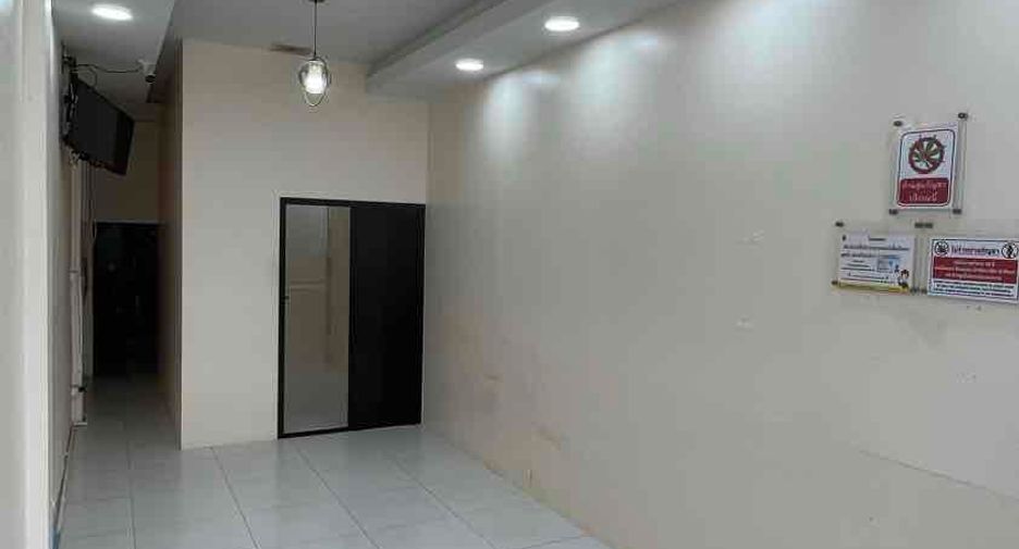 For rent 1 bed retail Space in Bang Lamung, Chonburi
