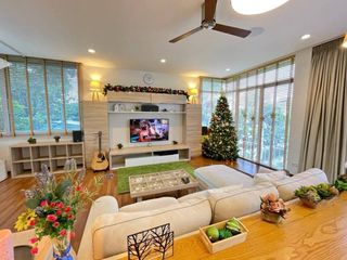 For rent 4 bedrooms house in Watthana, Bangkok