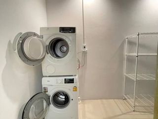 For rent 4 bedrooms house in Watthana, Bangkok